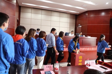 NG电子游戏纸业工会第七届会员代表大会圆满举行