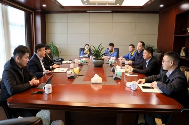 平湖市委常委、副市长戴振一行莅临NG电子游戏纸业调研指导