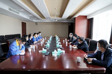 平湖市委书记仲旭东一行莅临NG电子游戏纸业调研企业疫情防控和复工复产事情