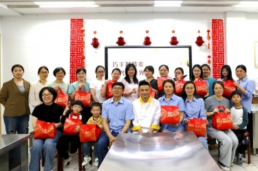 女职工业余文化活动 | 巧手制烧麦 NG电子游戏悦食光
