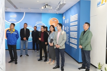 马来西亚巴生西港控股集团董事总司理拿督Eddie Lee一行莅临NG电子游戏纸业调研交流